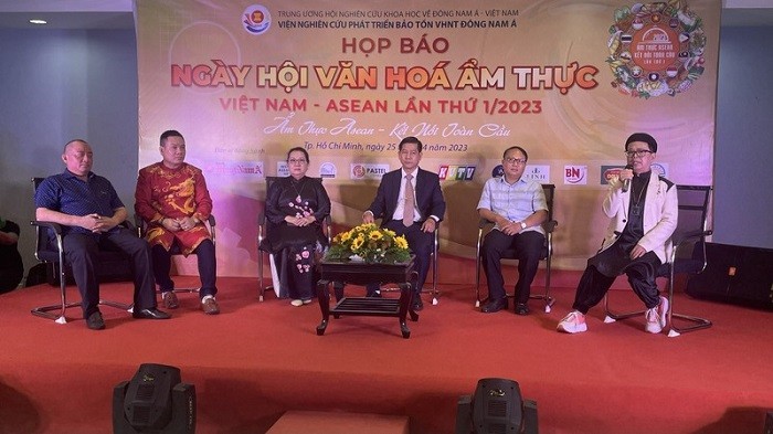 h1-ngay-hoi-van-hoa-am-thuc-6305-1682434478.jpg